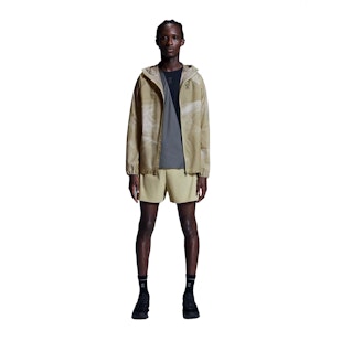 Main image showing a product in the gallery