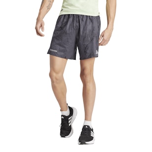 Main image showing a product in the gallery