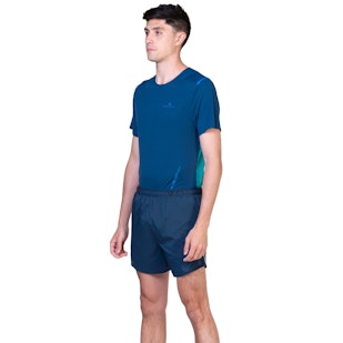 Main image showing a product in the gallery