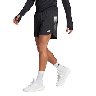 Main image showing a product in the gallery