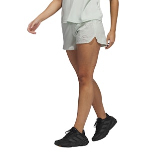 Main image showing a product in the gallery