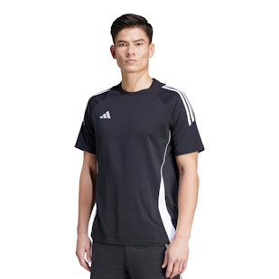 Main image showing a product in the gallery