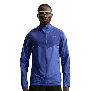 Main image showing a product in the gallery