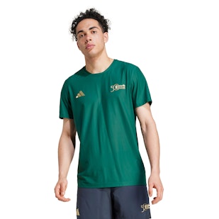 Main image showing a product in the gallery