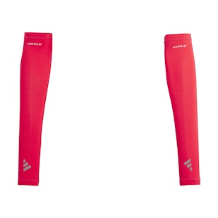 Main image showing a product in the gallery