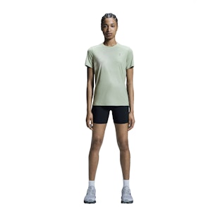 Main image showing a product in the gallery