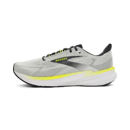 Brooks Revel 8