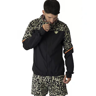 Main image showing a product in the gallery