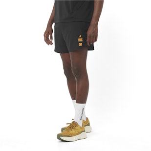 Main image showing a product in the gallery