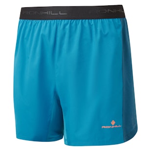 Main image showing a product in the gallery