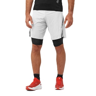 Main image showing a product in the gallery