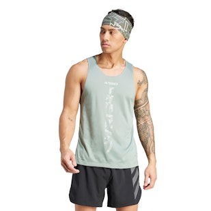 Main image showing a product in the gallery