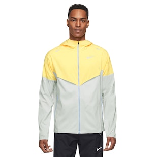 Main image showing a product in the gallery