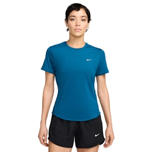 Nike Swift Dri-FIT T-shirt Dames Nike Swift Dri-FIT T-shirt Dames