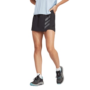 Main image showing a product in the gallery