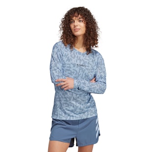 Main image showing a product in the gallery