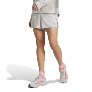 Main image showing a product in the gallery