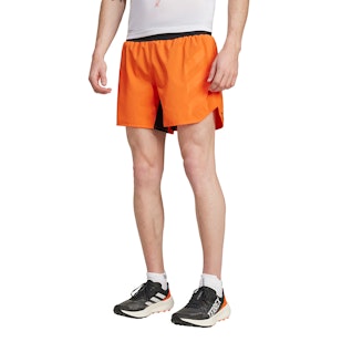 Main image showing a product in the gallery