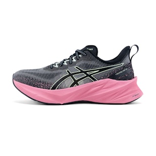 Main image showing a product in the gallery