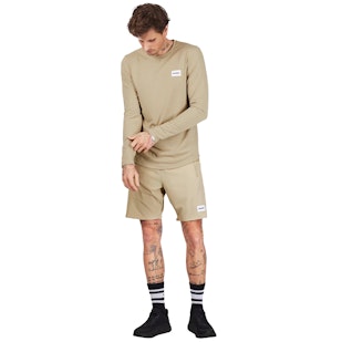 Main image showing a product in the gallery