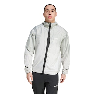 Main image showing a product in the gallery