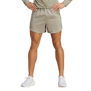 Main image showing a product in the gallery