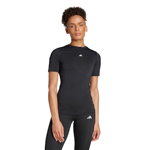 adidas TechFit Training T-Shirt Dames adidas TechFit Training T-Shirt Dames