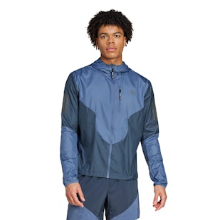 Main image showing a product in the gallery