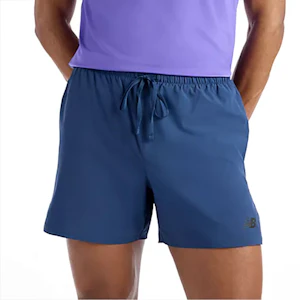 Essentials Men's Hardloopshort met trekkoord in de zoom en binnenbeenlengte van 15 cm, Zwart, XL Essentials Men's Hardloopshort met trekkoord in de zoom en binnenbeenlengte van 15 cm, Zwart, XL