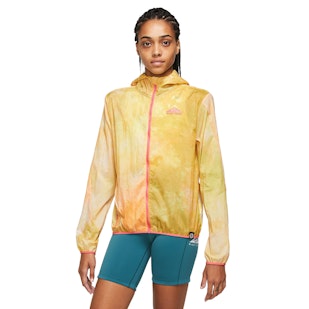 Main image showing a product in the gallery