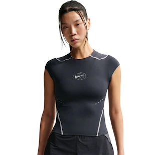 Main image showing a product in the gallery