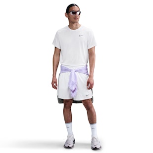 Main image showing a product in the gallery