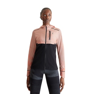 Main image showing a product in the gallery