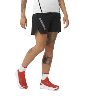 Main image showing a product in the gallery