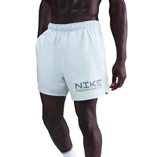 Main image showing a product in the gallery