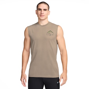 Main image showing a product in the gallery