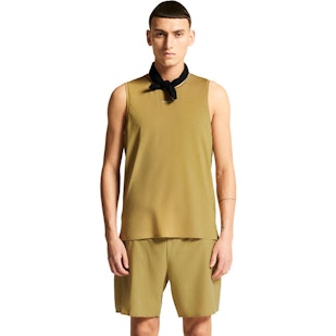 Main image showing a product in the gallery