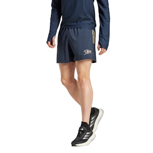 Main image showing a product in the gallery