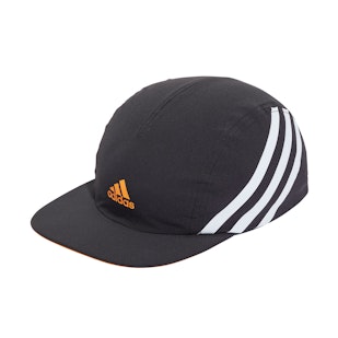 Main image showing a product in the gallery