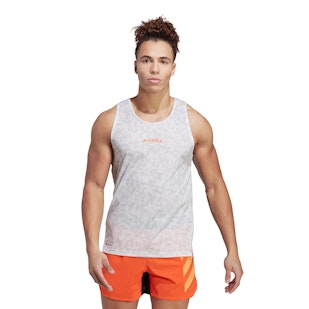 Main image showing a product in the gallery