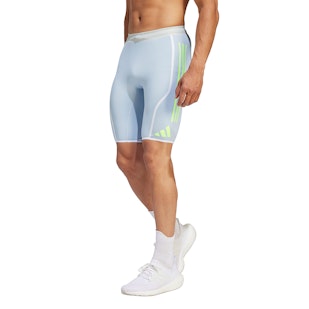 Main image showing a product in the gallery