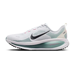 Nike Vomero 18 bij All4running