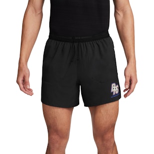 Main image showing a product in the gallery