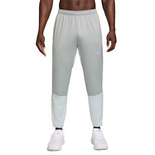 Main image showing a product in the gallery