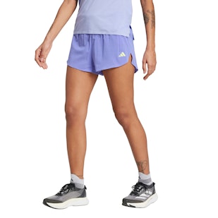 Main image showing a product in the gallery