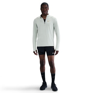 Main image showing a product in the gallery