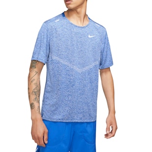 Main image showing a product in the gallery