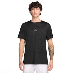 Main image showing a product in the gallery