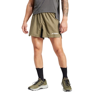 Main image showing a product in the gallery