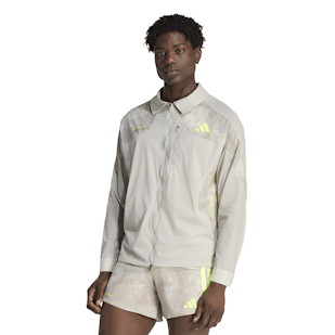 Main image showing a product in the gallery